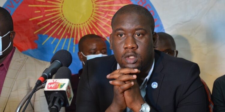 ACTUALITES- Aliou Bah dénonce l&rsquo;inflexibilité de la transition militaire en Guinée