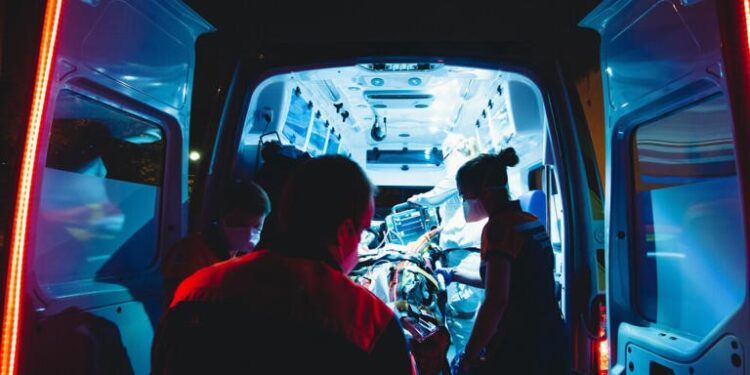 ETRANGER- Un jeune garçon survit à une décapitation : les médecins sous le choc