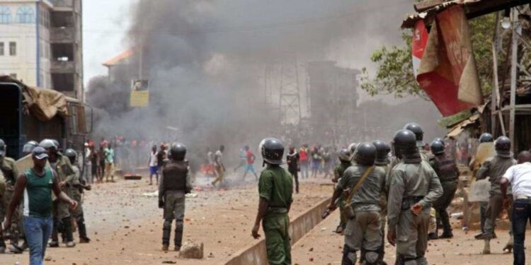 ACTUALITES- Guinée : Amnesty international accuse de graves violations des droits humains dans un rapport dévastateur