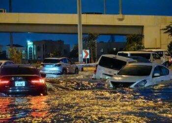 ETRANGER- Apocalypse Aquatique : Dubaï submergée par des pluies historiques et paralysée par le chaos