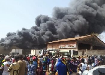 ACTUALITES- Incendies électriques : le ministre Camara dénonce les branchements clandestins et la mauvaise qualité des câbles