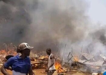 ACTUALITES- Flammes dévastatrices : La Guinée en proie à une série d&rsquo;incendies catastrophiques
