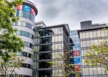 ETRANGER-  France: l&rsquo;audiovisuel public, dont RFI, en grève contre un projet de réforme controversé