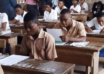 ACTUALITES- BEPC en Guinée : Un troisième jour entaché par des fraudes et dysfonctionnements