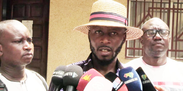 ACTUALITES- Unisson de plumes et de robes : La détermination de la liberté d&rsquo;expression en Guinée