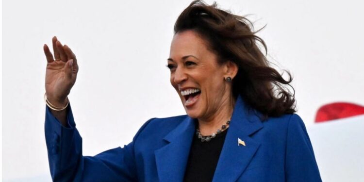 ETRANGER- Convention démocrate de Chicago : Kamala Harris prête à écrire une nouvelle page de l&rsquo;histoire