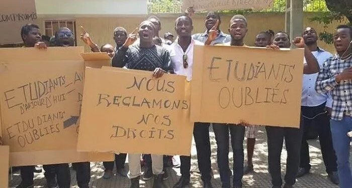 EDUCATION- Les étudiants guinéens de l’étranger interpellent le Président Doumbouya : Un appel urgent pour le paiement des bourses en souffrance