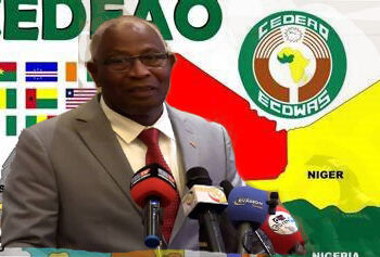 ACTUALITES / Guinée : Vers un détachement de la CEDEAO ? Le pari de la prudence et les échos du Passé