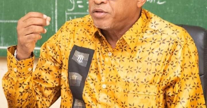 ÉDUCATION- Le ministre de l&rsquo;Éducation appelle les nouveaux enseignants à se concentrer sur leur mission