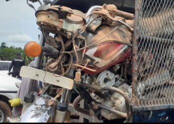 ACTUALITES- Tragédie à Kountia : une jeune femme perd la vie dans un violent accident impliquant un camion et une moto-taxi