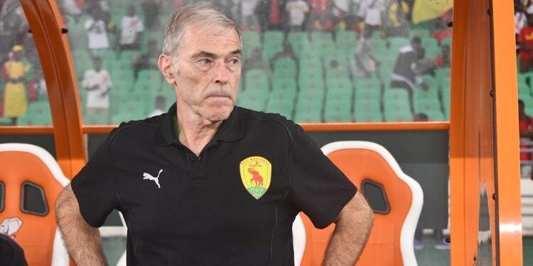 SPORT/FOOT- Mobilisation générale pour le Syli national : Michel Dussuyer fixe le cap