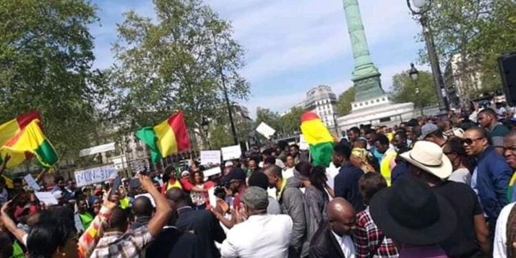 ACTUALITES- Mobilisation à Paris contre la propagande pro-CNRD : l&rsquo;Antenne des Forces Vives de Guinée en France appelle à la résistance