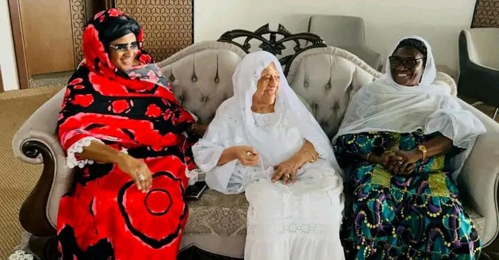 ACTUALITES- Premières Dames : De l’éclat du pouvoir à l’oubli cruel