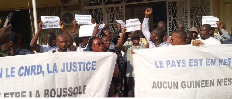 EDUCATION- Frustration et désillusion : Des enseignants-chercheurs en grève pour la justice à Conakry