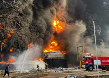 ACTUALITES- Kaloum : un an après le drame, les sinistrés de l’incendie crient leur désespoir