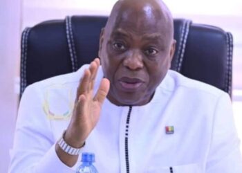 ECONIMIE- Le bonheur est sous la terre : le ministre des Affaires étrangères plaide pour Simandou 2040