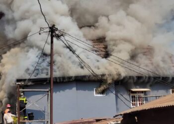 SOCIETE- Incendie mystérieux à Yimbaya-Tannerie : Un Immeuble R+1 en flammes sans électricité