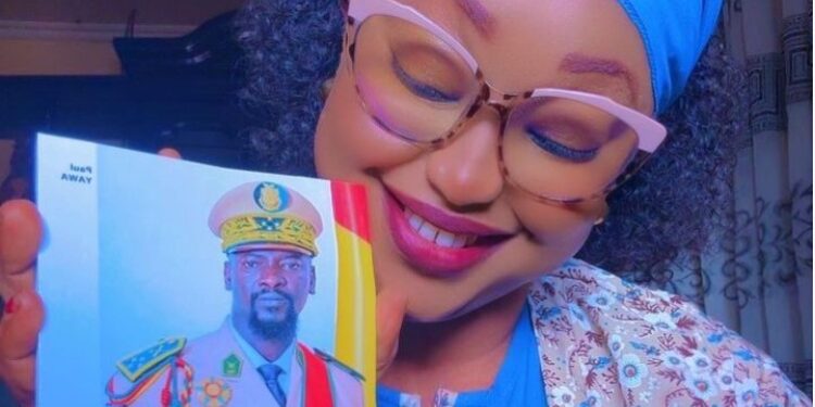 Littérature- Une dédicace et une caravane humanitaire pour célébrer Mamadi Doumbouya, le « bâtisseur »