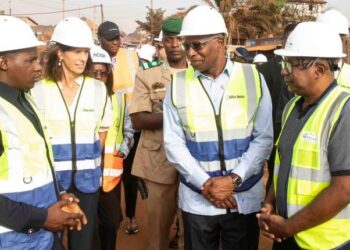 ECONOMIE- Ponts de Conakry : Bah Oury et l’ambassadrice des Pays-Bas sur le terrain pour accélérer les travaux