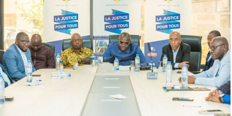 JUSTICE – Guinée : Vers une justice plus transparente grâce à des données fiables