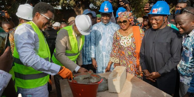 Actualités – Kankan : Une médiathèque pour sortir du pétrin ?