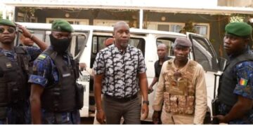 JUSTICE- Justice sous pression : le procès en appel d&rsquo;Aliou Bah, un test pour la liberté d&rsquo;expression en Guinée