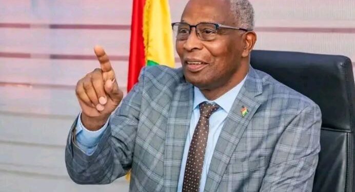 POLITIQUE- Conakry : Amadou Oury Bah brise le silence sur les tractations politiques