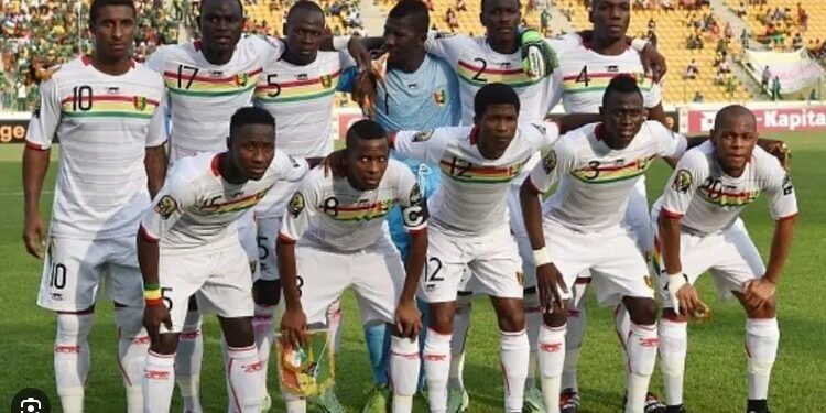 EDITO- Guinée : L’exil de notre football, symptôme d’une gouvernance à la dérive