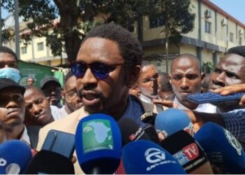 JUSTICE- Procès Aliou Bah : les avocats claquent la porte, dénoncent une « mascarade judiciaire »