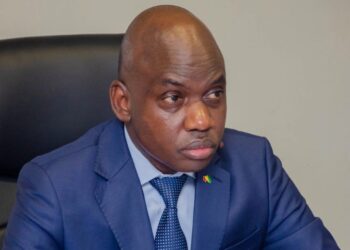 SANTE- Ordre des biologistes médicaux bloqué : le ministre Oumar Diouhé Bah accusé de conflit d’intérêts