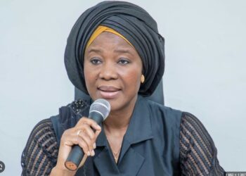 POLITIQUE- Se faire recenser, c’est exister : le cri de terrain d’Aminata Kaba
