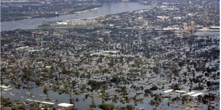 ETRANGER- Ouragans : Trump ramène les États-Unis « en arrière de 2005 »