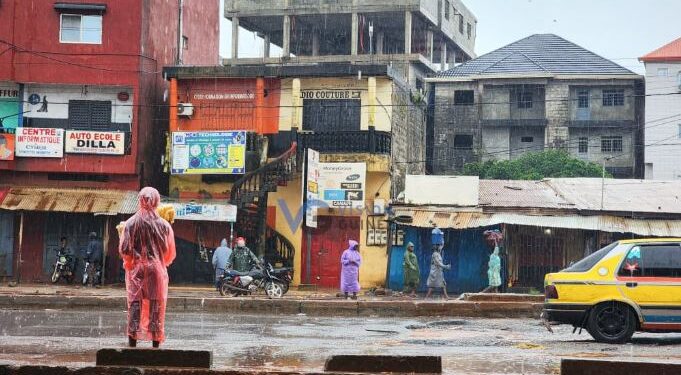 ACTUALITES- Axe Sonfonia-Wanindara paralysé : Conakry sous tension malgré la pluie