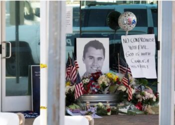 ETRANGER- États-Unis : Charlie Kirk, figure de l’ultra-droite, assassiné en plein discours