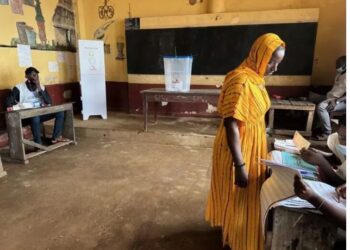 ACTUALITES- Référendum en Guinée : le “Oui” caracole en tête avec plus de 90 % des voix