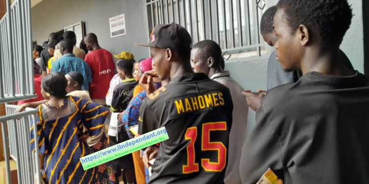 REFERENDUM- Référendum : un vote calme mais marqué par quelques lenteurs à Soumambossia