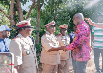 POLITIQUE- Tournée de “remerciements” : Bah Oury en campagne avant l’heure pour Doumbouya