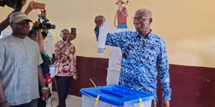 PRESIDENTIELLE 2025- Aux urnes de Lambanyi, Bah Oury invoque l’Histoire