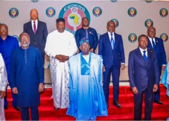 ETRANGER- Abuja, ligne rouge : quand la CEDEAO sort les muscles face aux putschs