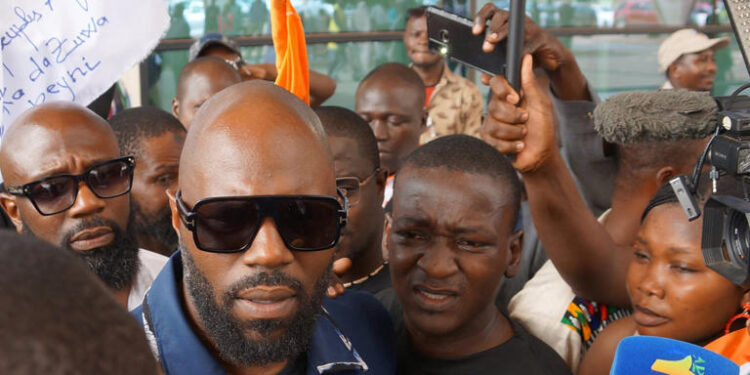 ETRANGER- Bénin : mandat d’arrêt international contre Kemi Seba après l’échec du putsch