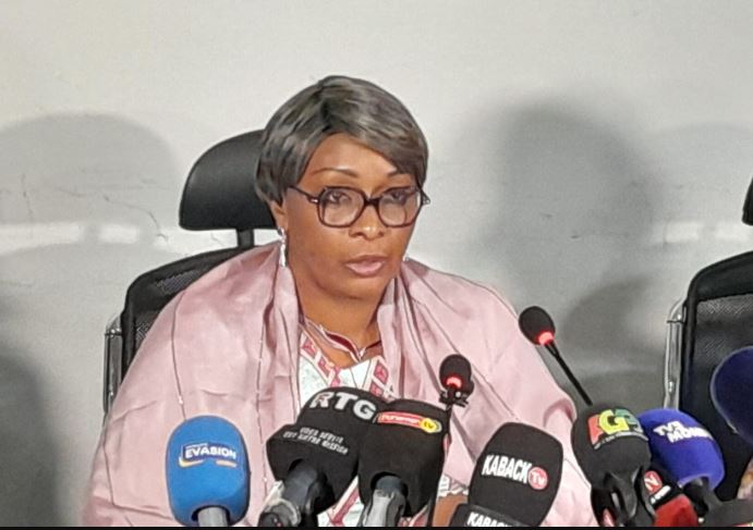 ACTUALITES- La fin des bulletins photographiés : la Guinée coupe le téléphone à l’isoloir