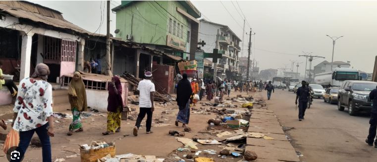 DEGUERPISSEMENT- Routes libérées, vies protégées : le choix courageux de Mamadi Doumbouya