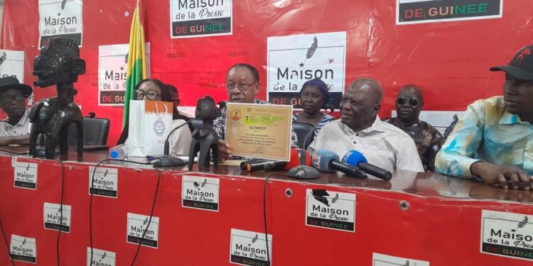 CULTURE- À Kak’lentch-Kamsar, le masque D’mba au cœur d’un festival entre mémoire, écologie et renaissance culturelle