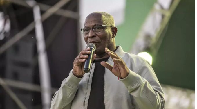 POLITIQUE- Scrutin présidentiel : le gouvernement guinéen somme les détracteurs de « changer de fusil d’épaule »