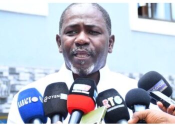 PLITIQUE- Santé publique : Kaïté Sall face aux doutes, Dr Ibrahima Sory Diallo tranche