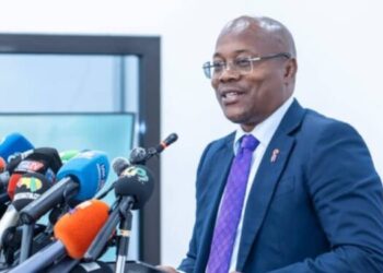 ACTUALITES- Transport urbain à Conakry : Ousmane Gaoual Diallo lève le voile sur les retards et rassure sur l’arrivée des bus