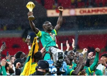 SPORT/FOOT- CAN 2025 : le Sénégal défie la CAF et expose son trophée, la bataille se déplace sur le terrain juridique