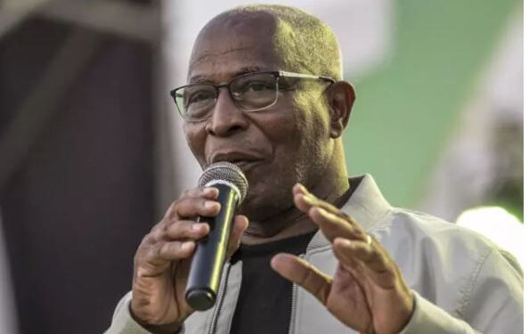 POLITIQUE- En Guinée, la recomposition du paysage politique semble entrer dans une phase décisive.