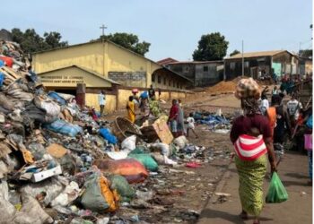 INSALUBRITE- Conakry face à ses ordures : entre Kenien et Hafia, l’urgence d’un pacte citoyen pour sauver le quartier