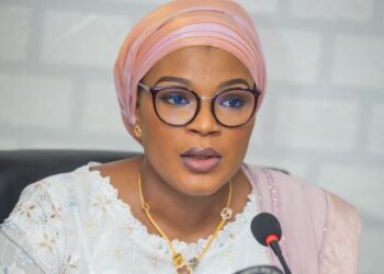 EDUCATION- Guinée : Diaka Sidibé parie sur la science pour sortir du surplace